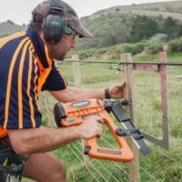 ST315i cordless batten fence staple gun is light weight for easier handling