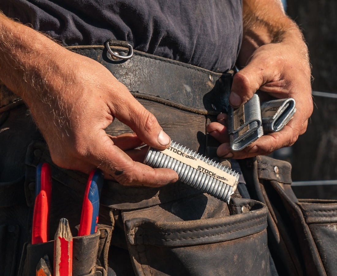 St400 and St315 Staples Genuine STOCKade Fencing Staples - Engineered to perform and run in your Stockade fencing gun. For battens, droppers or stays. For fencing applications such as cladding, predator control fencing, pet enclosures, poultry fencing and other rural applications.